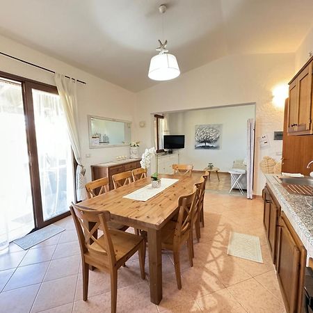 Casa Vacanze Con Piscina E Vista Mare Esclusiva Per Coppie E Famiglie, Relax E Tranquillita Tertenìa エクステリア 写真